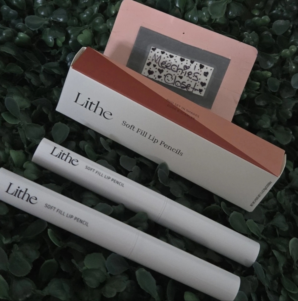 Lithe Soft Fill Lip Pencils Duo Set in Shades Dusk & Scarlet Full Size Lip Liner